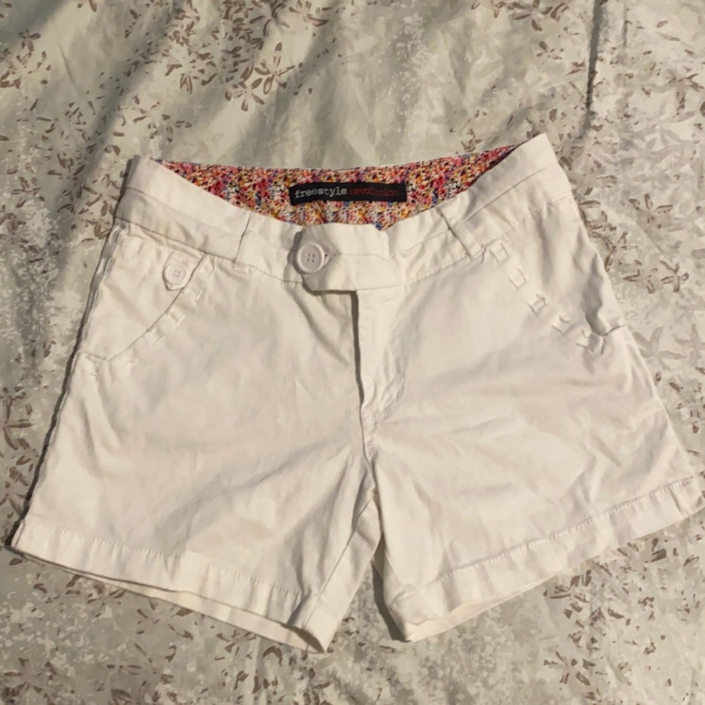 Like new condition size 7 freestyle revolution white shorts